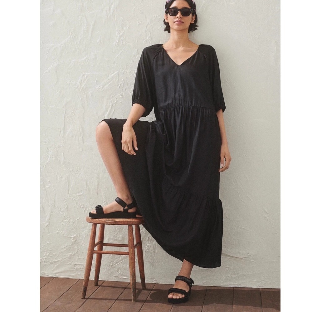 HM Black V-Neck Tiered Maxi Dress Puff Sleeve Viscose Boho M